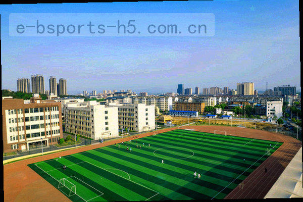 五大联赛地图轮廓，荧光绿线条连接各国